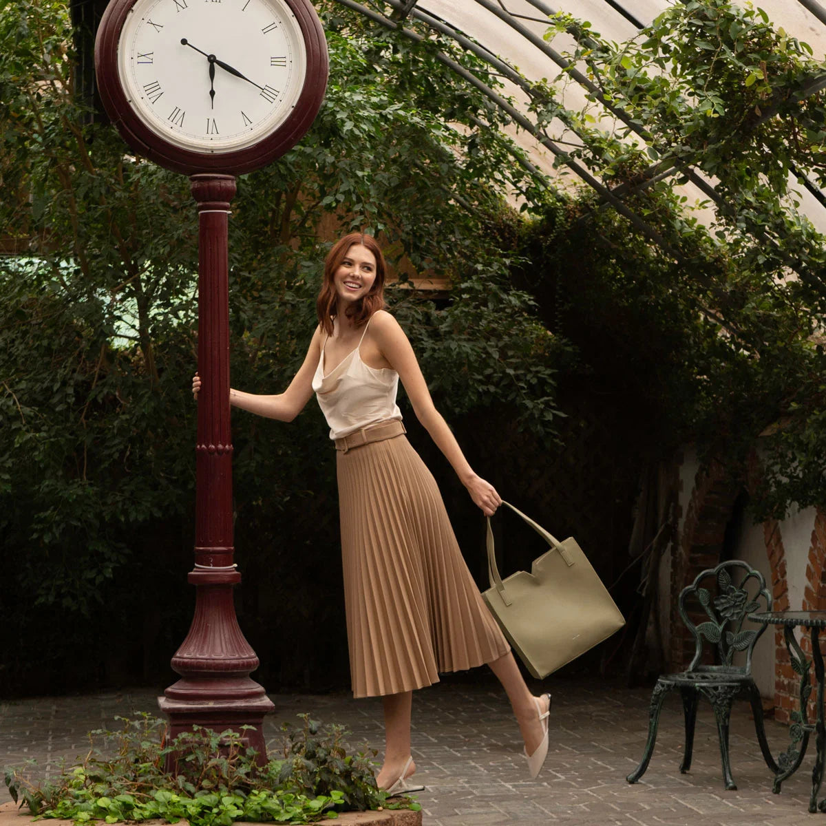 Elegant Alicia tote bag